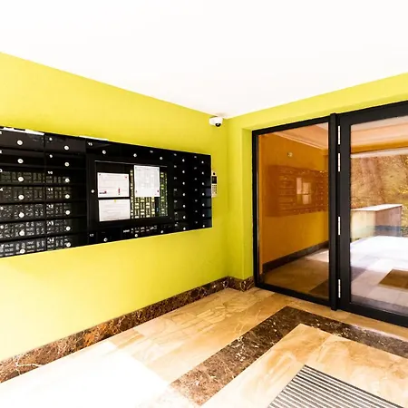 Nature Apartment - Minutes Away From The Old Town And Afi Mall-2